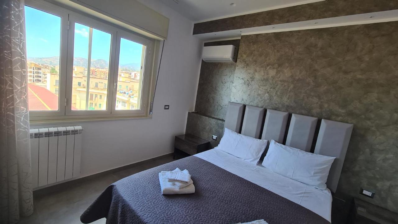 Casa Veneziano Bed & Breakfast Messina Dış mekan fotoğraf